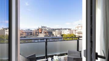 Superior-Dreibettzimmer, Balkon | Terrasse/Patio