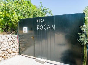 Property grounds - House Kočan-Four Bedroom Villa with Terrace and Swimming Pool (Gruda)