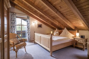 1 quarto, Wi-Fi de cortesia, roupa de cama