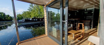 Prague Bay Houseboats