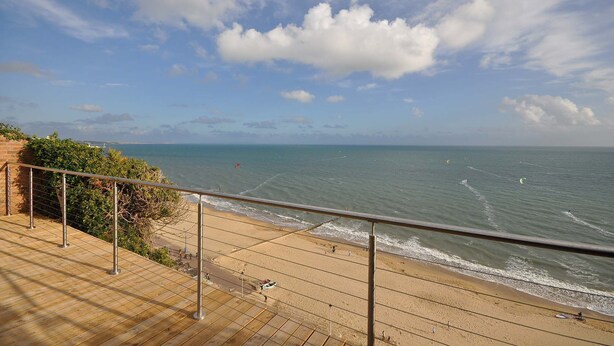 Balcony - 29A Sandbourne (Bournemouth)