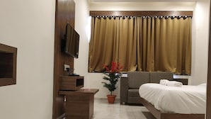 Room - Hotel Krishna Palace (Anand)