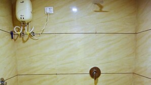 Bathroom - Hotel Krishna Palace (Anand)