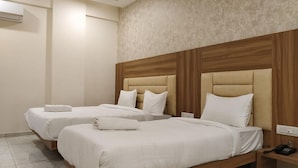 Room - Hotel Krishna Palace (Anand)