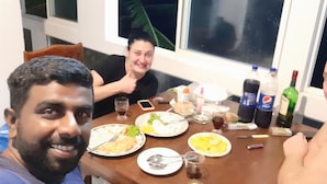 Deluxe Room, Smoking, Beach View | In-room dining