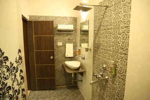 Executive Studio, City View | Bathroom shower - Hotel Gupta Inn (Varanasi)