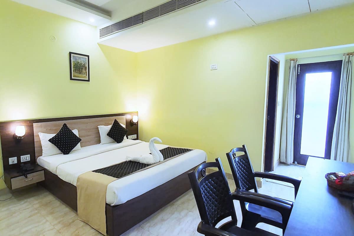 Kamar Double Eksekutif | Seprai premium, busa memori, dan didekorasi berbeda-beda