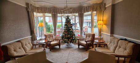 Sunnycroft Guesthouse - Image 1