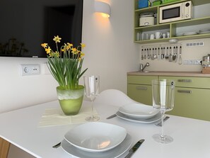 Familien-Suite, 1 Schlafzimmer, barrierefrei, Terrasse | Wohnbereich