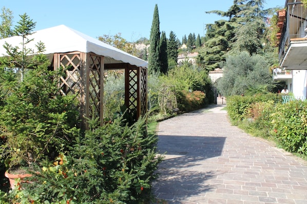 Chambre supérieure | Vue sur le jardin
