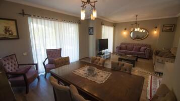 Villa | Stue | LCD-tv