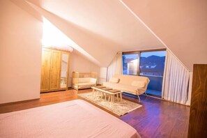 Villa, 4 Bedrooms | 4 bedrooms, desk, iron/ironing board, free WiFi - Villa Armut Marmaris (Marmaris)