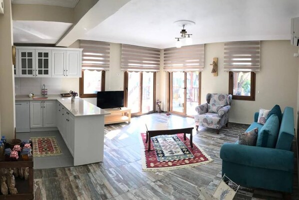 Villa | Living room | LCD TV - Jasmin Villas (Marmaris)