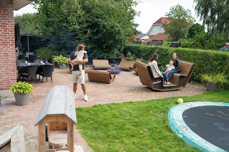 Studio | Garden view