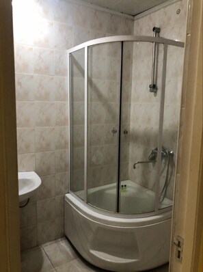 Slippers, towels - Tempus Hotel-Hostel (Yerevan)