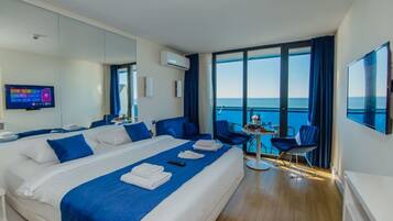 Premium Studio Suite | Egyptian cotton sheets, premium bedding, down duvets