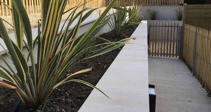 APARTMENT - CHARM AND COMFORT - WITH TERRACE IN RESIDENCE IN QUIET JONZAC