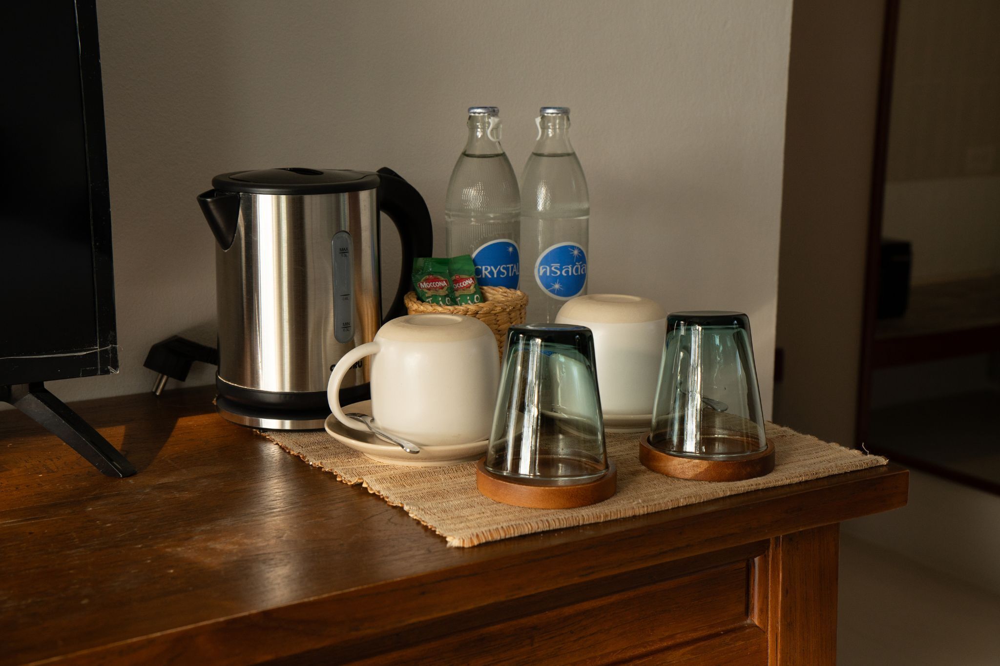 villa lake view king bed | free wifi, bed sheets