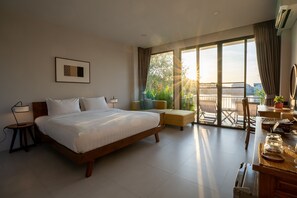 Villa Lake View King Bed | Free WiFi, bed sheets - Ploen Pirom (Bangkok)