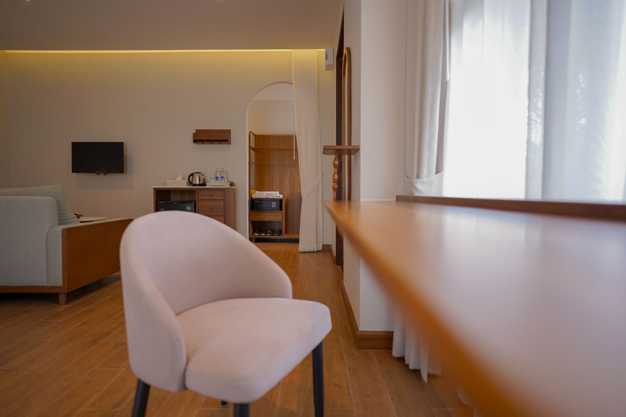 villa garden king bed | living area | 32-inch flat-screen tv with satellite channels, tv