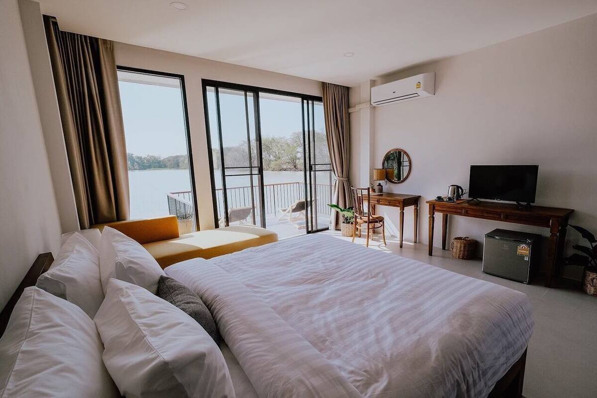 Wifi gratis y ropa de cama