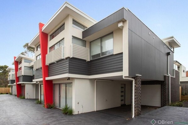 Exterior - Phillip Island Townhouses (Cowes)