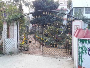 Property entrance - Sri Krishna Chaitanya Resort (Bolpur)