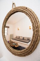 Deluxe Studio Suite (Gaias) | Minibar, individually decorated, individually furnished, desk