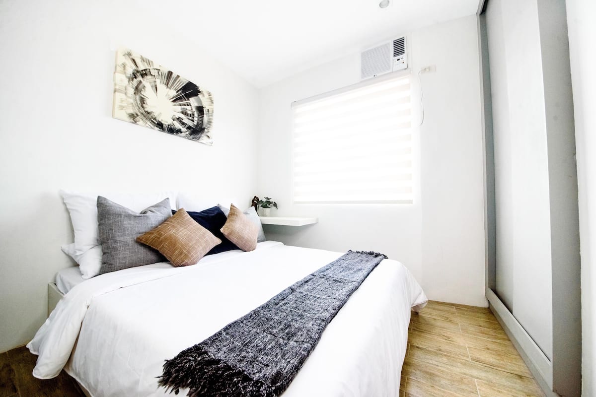 Desk, laptop workspace, iron/ironing board (on request), WiFi (free)