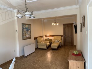 Smart TV, books - Vitoshka apartment (Sofia)