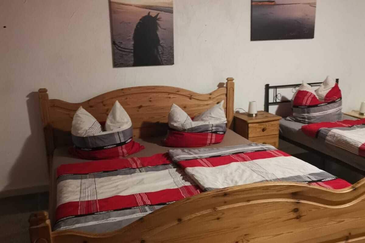 1 bedroom, individually furnished, laptop workspace, free WiFi