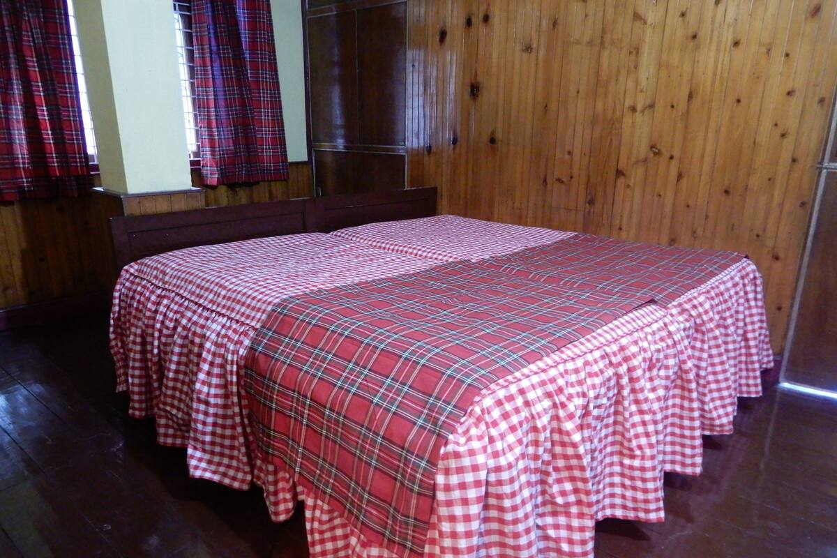 Classic Single Room