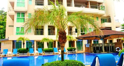 Patong Beach Spacieux Condo 3 chambres