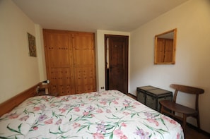 Apartment, 2 Bedrooms, Balcony
