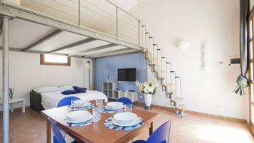 Apartment, 1 Bedroom | In-room dining