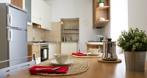 Apartment, Balcony (1 Bedroom) | Private kitchen