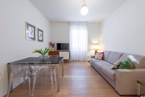 Apartment, 1 Schlafzimmer, Stadtblick | Wohnzimmer