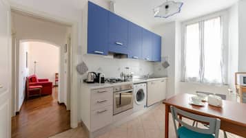 Apartment, 1 Bedroom | Private kitchen | Fridge, microwave, oven, dishwasher