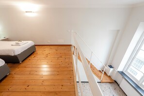 Apartment (3 Bedrooms) | 3 Schlafzimmer, Bügeleisen/Bügelbrett, kostenloses WLAN, Bettwäsche