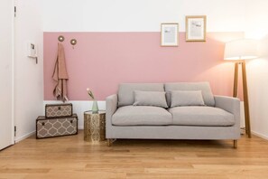 Living room - JOIVY Lotto Square Apartment 2 (Milan)