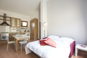 Apartment, 2 Bedrooms | Living area