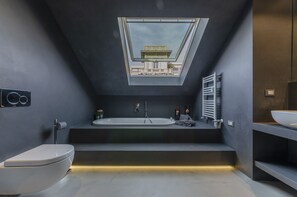 Appartement, terrasse, vue mer (4 Bedrooms) | Salle de bain