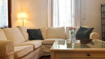 Apartment, 1 Schlafzimmer | Wohnzimmer