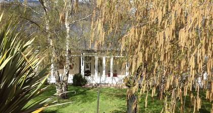 The fifth house. Climatized pool. Quincho. Annex house.