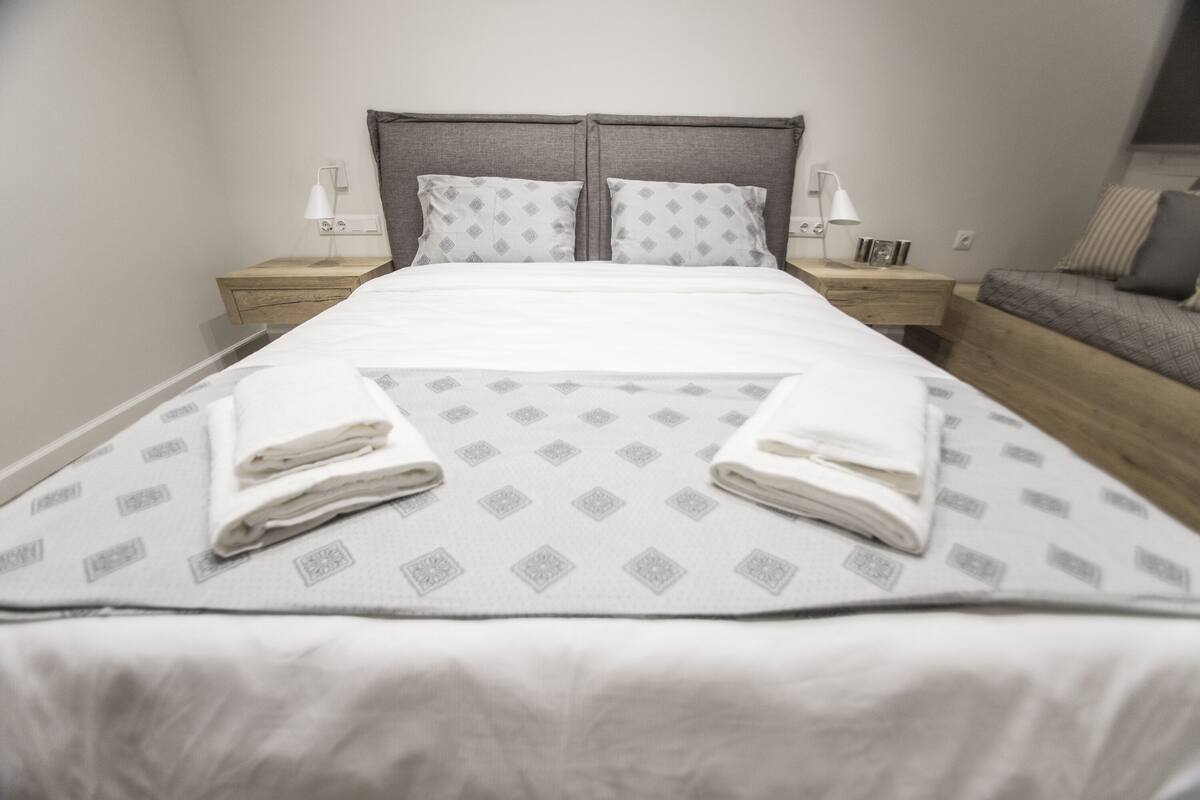 1 bedroom, soundproofing, iron/ironing board, free WiFi