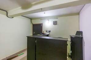 Reception - SPOT ON 32358 Sai Sadanand Residency (Puri)