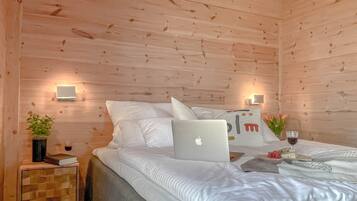 3 Schlafzimmer, Reisekinderbett, kostenloses WLAN, Bettwäsche