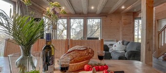 traumHaff® Lauschiges Küstenchalet ganz aus Lärchenholz mit Kamin & Sauna Ostsee