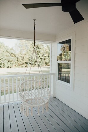 Terrace/patio - Spacious 2 Bdrm house  in Cooper Young (Memphis)