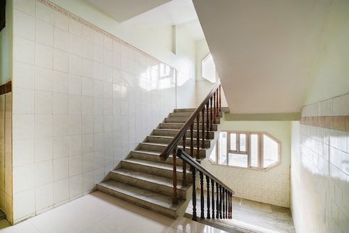 SPOT ON 38697 Hotel Sridhar